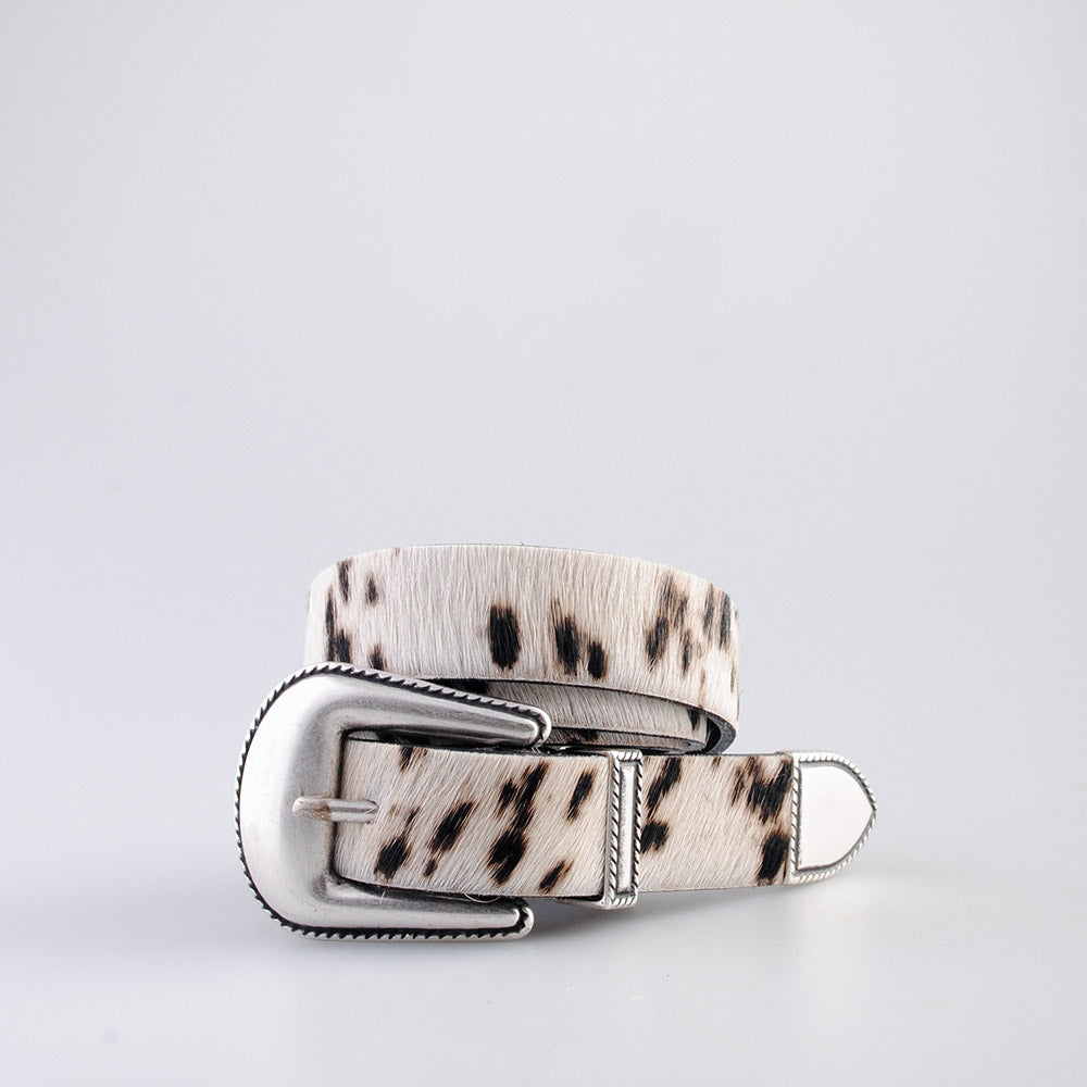 Cintura Molebo Cow Pony Hair Western Buckle Belt White/Brown – arrotolata, vista di tre quarti