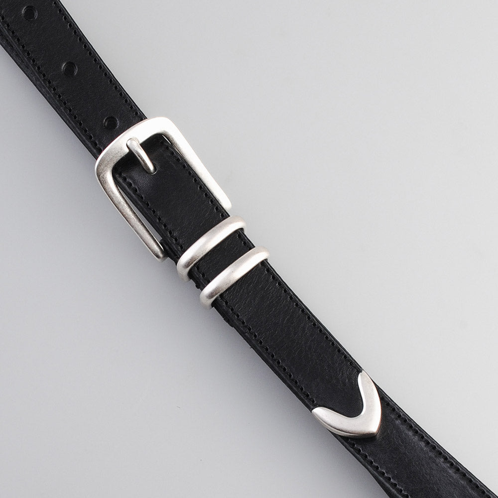 Cintura Molebo Stitched Leather Belt with Buckle Set Black – dettaglio della fibbia e del puntale