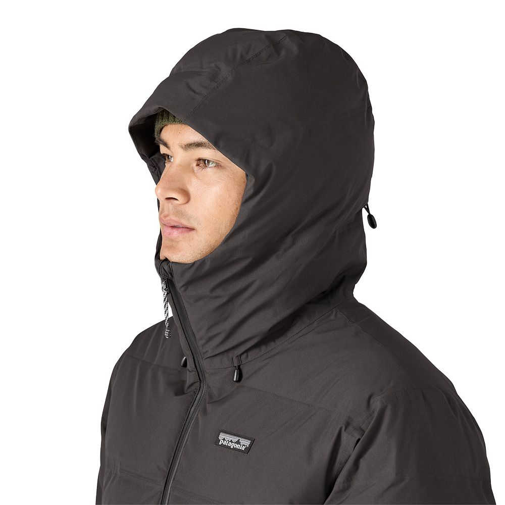 Piumino Patagonia Men's Jackson Glacier Jacket Black – dettaglio indossato, cappuccio