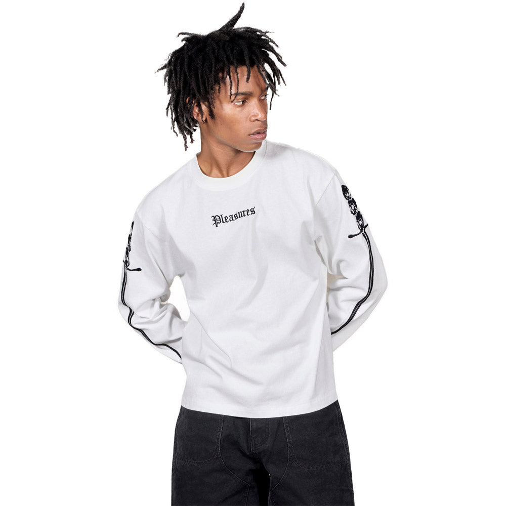 T-shirt PLEASURES Luster LS Tee White – indossata vista frontale