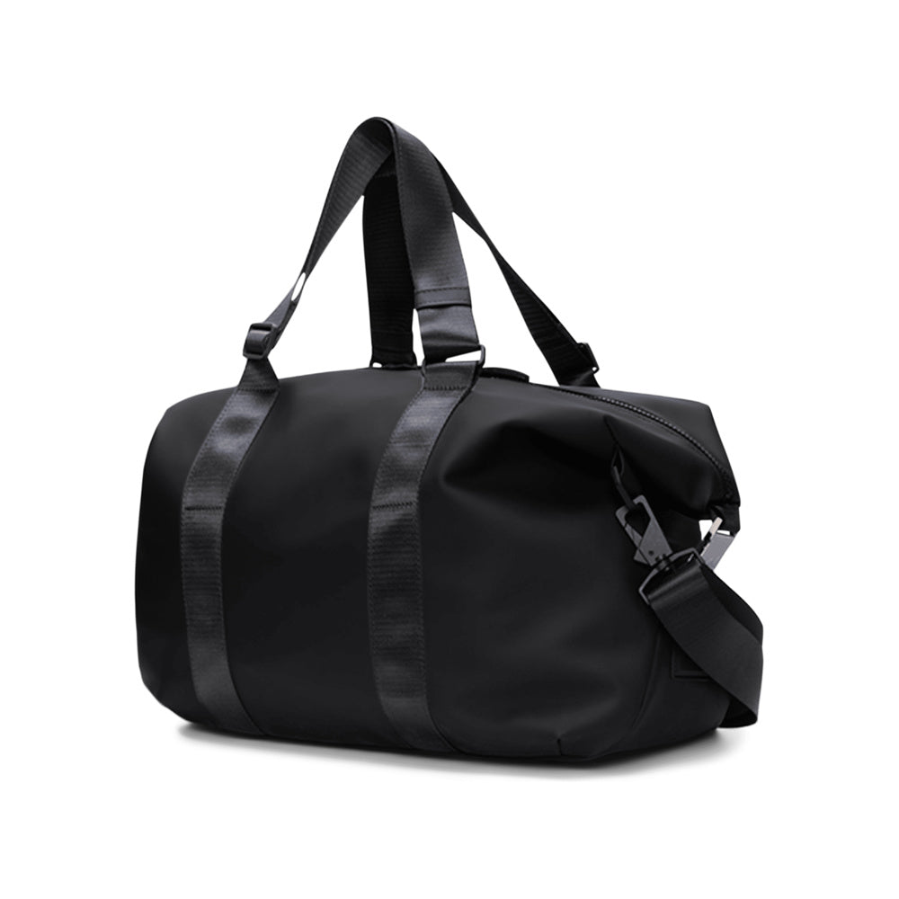 Borsa da viaggio Rains Valera Weekend Bag Small Black – vista di tre quarti