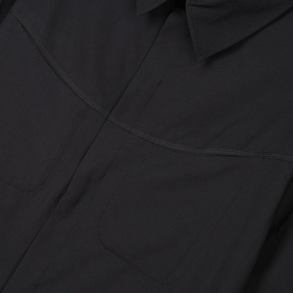 Camicia Satisfy AmbientWarp River Shirt Black – dettaglio delle tasche sul petto