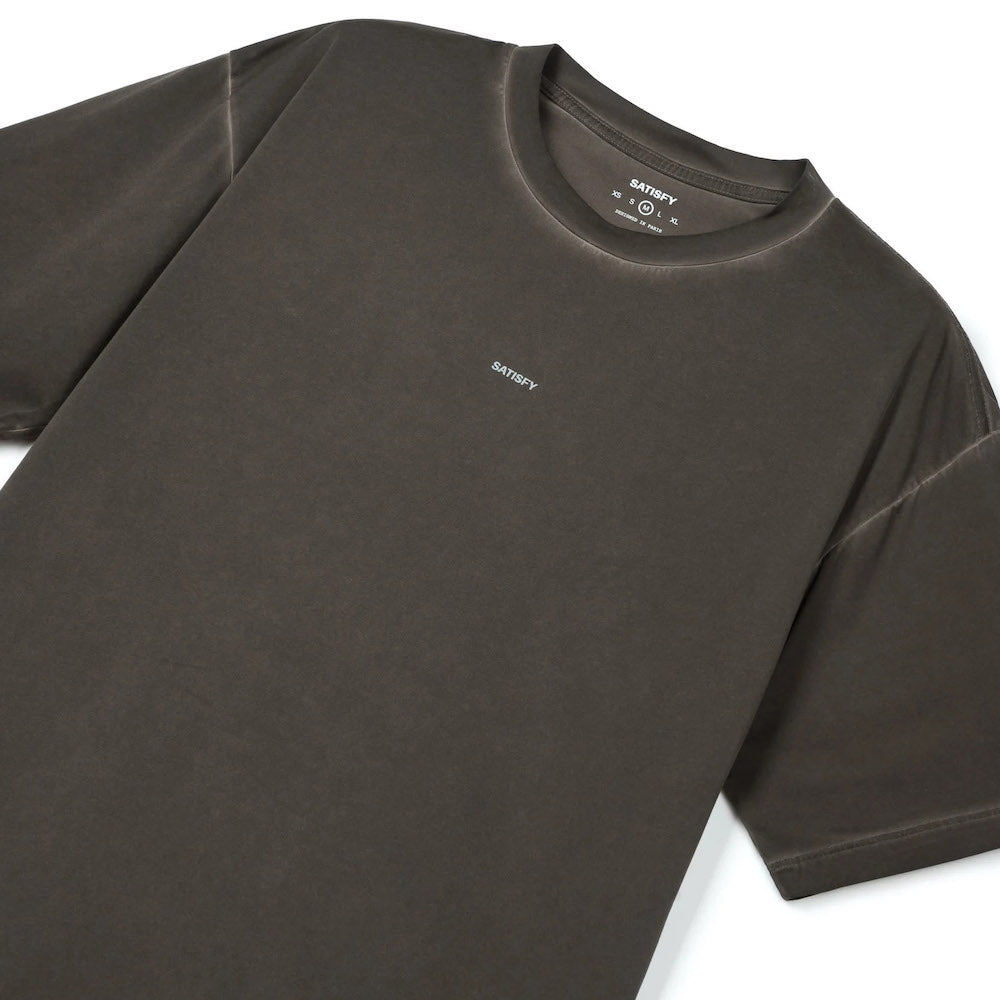 T-shirt Satisfy AuraLite T-Shirt Pigment Falcon – vista di tre quarti